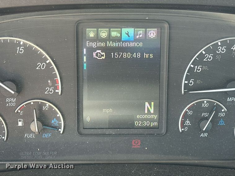 image for item EK0577 2021 Freightliner Cascadia 126 semi truck