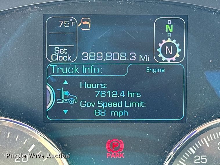 image for item EK0578 2022 Kenworth T680 semi truck