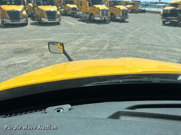 image for item EK0578 2022 Kenworth T680 semi truck