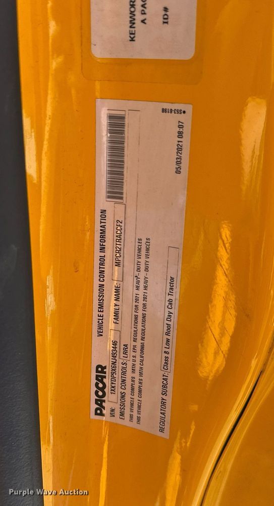 image for item EK0578 2022 Kenworth T680 semi truck