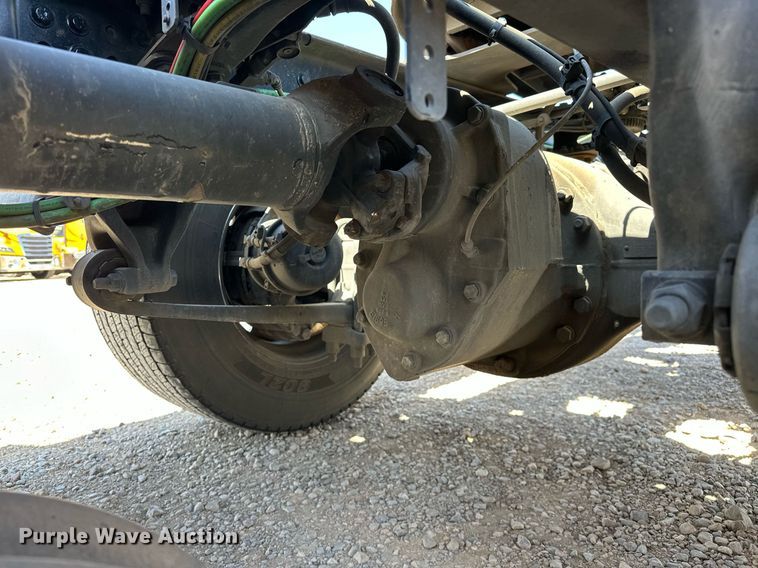 image for item EK0579 2021 Freightliner Cascadia 126 semi truck