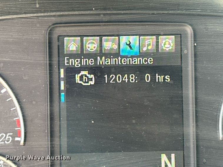 image for item EK0579 2021 Freightliner Cascadia 126 semi truck