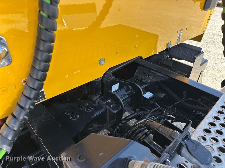 image for item EK0581 2022 Kenworth T680 semi truck