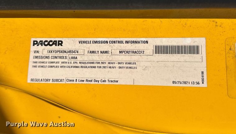 image for item EK0581 2022 Kenworth T680 semi truck