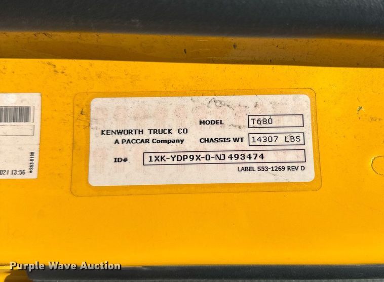image for item EK0581 2022 Kenworth T680 semi truck