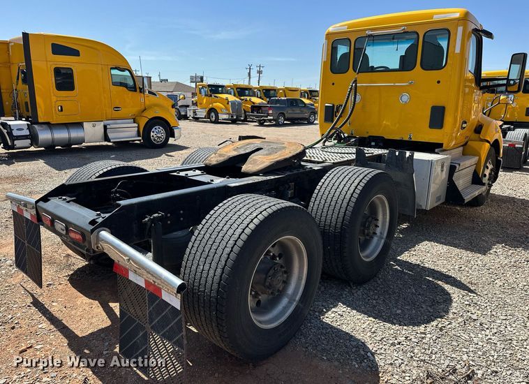 image for item EK0582 2021 Kenworth T680 semi truck