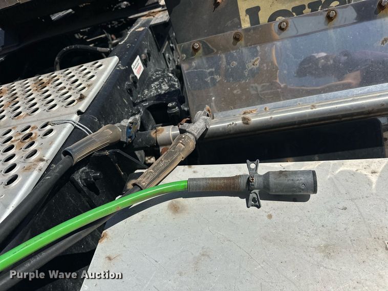 image for item EK0582 2021 Kenworth T680 semi truck