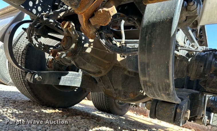 image for item EK0582 2021 Kenworth T680 semi truck