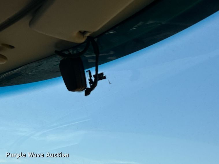 image for item EK0582 2021 Kenworth T680 semi truck