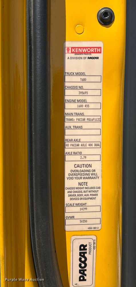 image for item EK0582 2021 Kenworth T680 semi truck