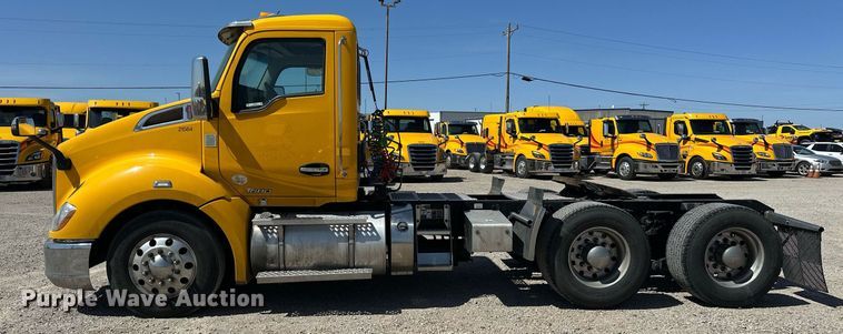 image for item EK0583 2021 Kenworth T680 semi truck