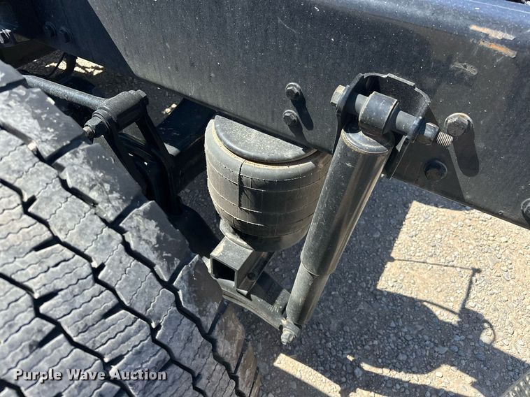 image for item EK0583 2021 Kenworth T680 semi truck