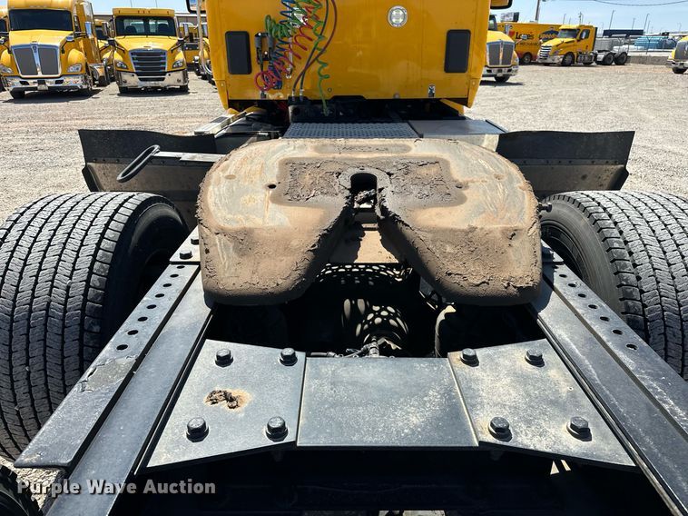 image for item EK0583 2021 Kenworth T680 semi truck