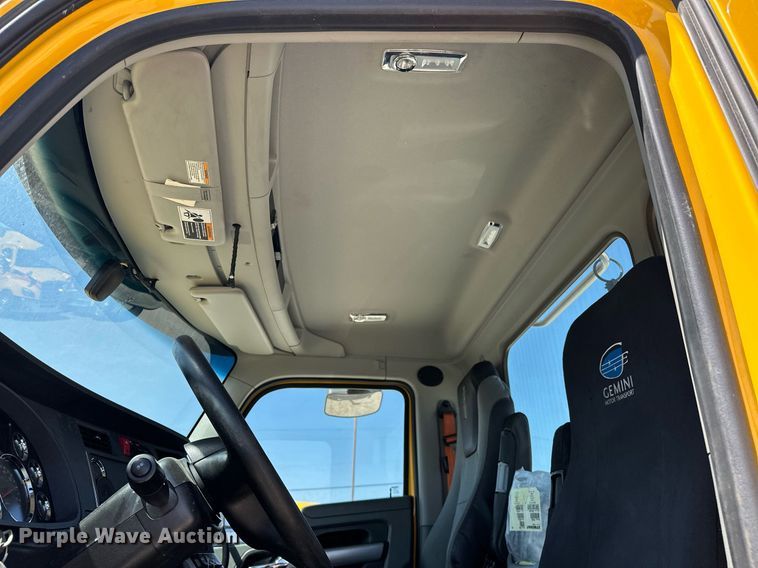 image for item EK0583 2021 Kenworth T680 semi truck