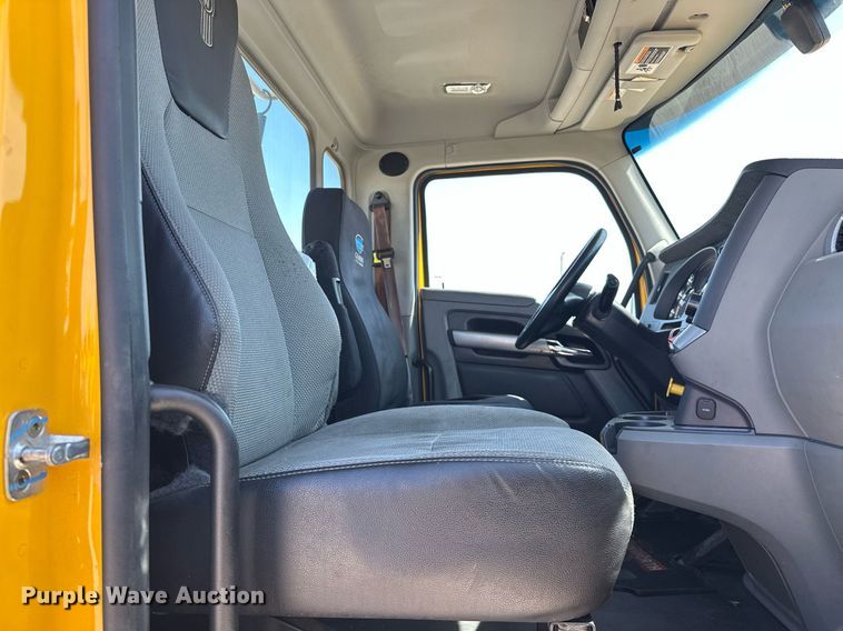 image for item EK0583 2021 Kenworth T680 semi truck