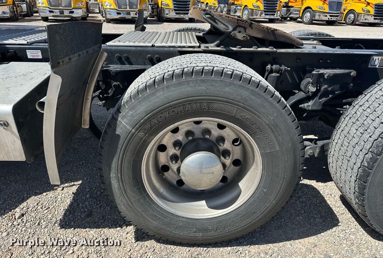 image for item EK0583 2021 Kenworth T680 semi truck