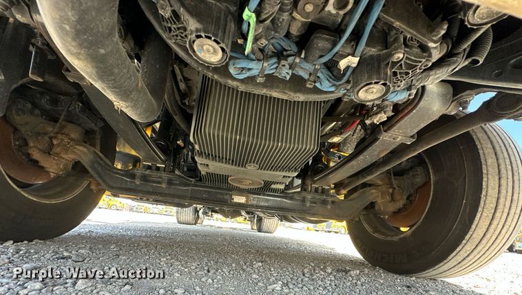 image for item EK0584 2021 Kenworth T680 semi truck