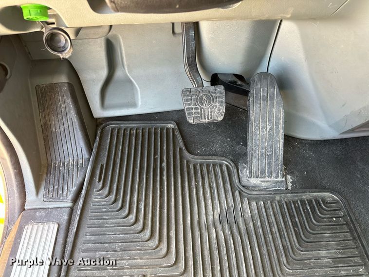 image for item EK0584 2021 Kenworth T680 semi truck