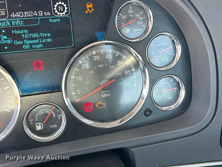 image for item EK0584 2021 Kenworth T680 semi truck