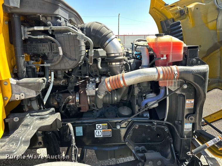 image for item EK0584 2021 Kenworth T680 semi truck