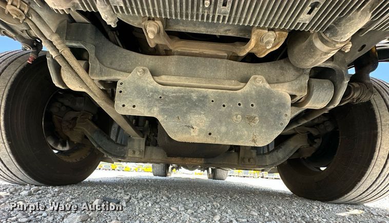 image for item EK0585 2021 Freightliner Cascadia 126 semi truck