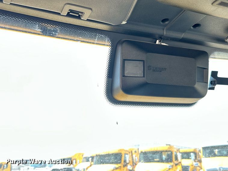 image for item EK0585 2021 Freightliner Cascadia 126 semi truck