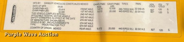 image for item EK0585 2021 Freightliner Cascadia 126 semi truck