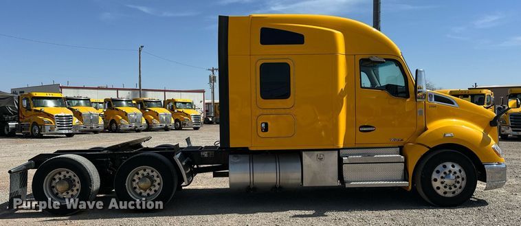 image for item EK0586 2021 Kenworth T680 semi truck