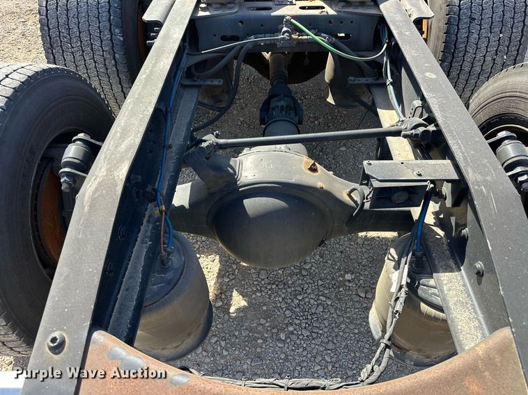 image for item EK0588 2021 Freightliner Cascadia 126 semi truck