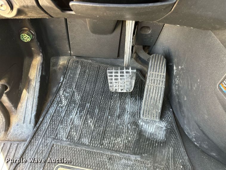 image for item EK0588 2021 Freightliner Cascadia 126 semi truck