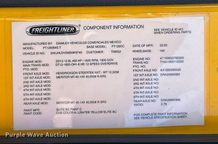image for item EK0588 2021 Freightliner Cascadia 126 semi truck