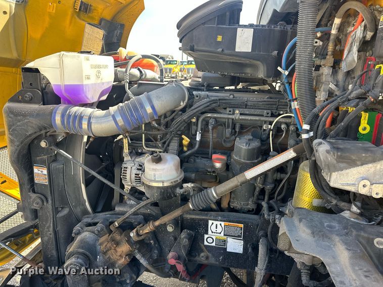 image for item EK0589 2021 Kenworth T680 semi truck