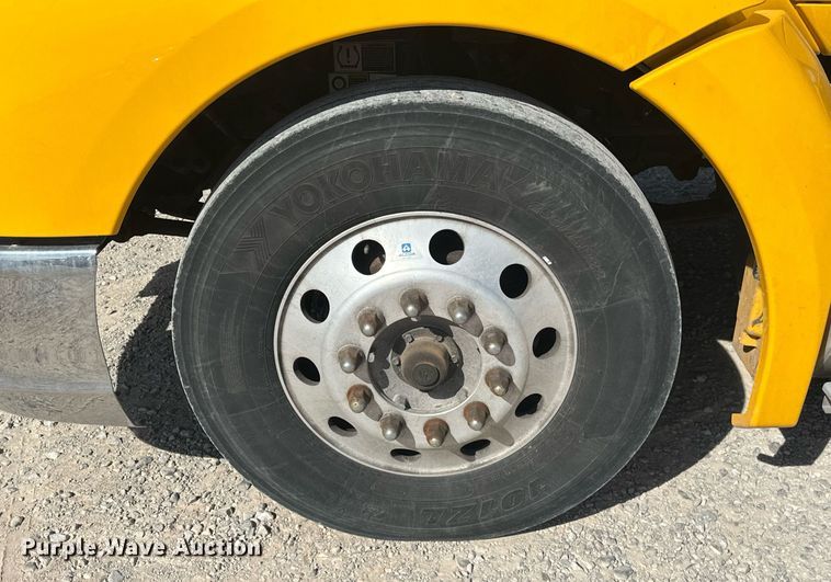 image for item EK0589 2021 Kenworth T680 semi truck