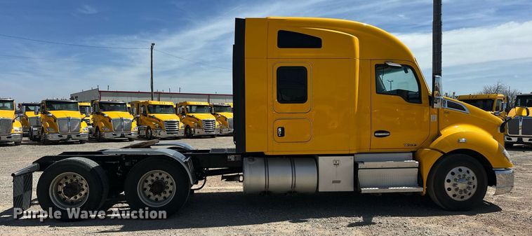 image for item EK0590 2019 Kenworth T680 semi truck