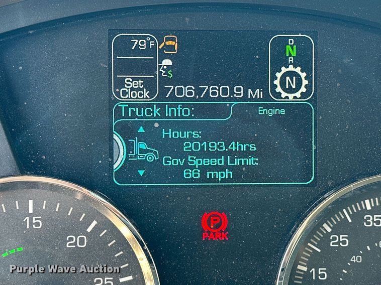 image for item EK0590 2019 Kenworth T680 semi truck