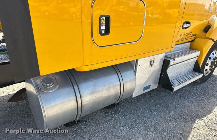 image for item EK0591 2020 Kenworth T680 semi truck