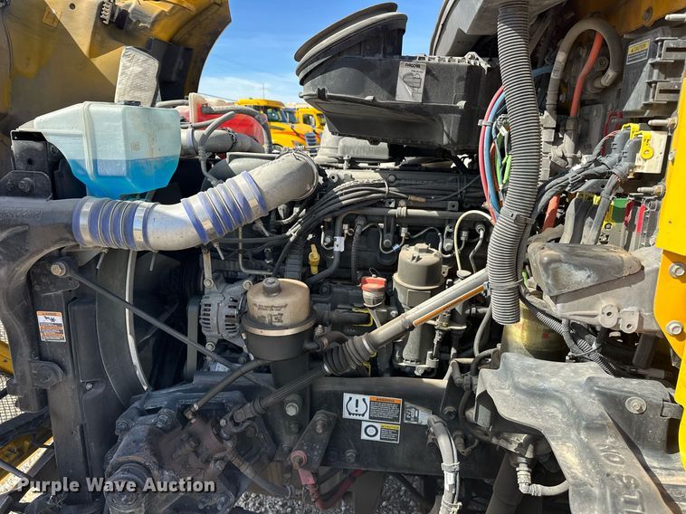 image for item EK0591 2020 Kenworth T680 semi truck