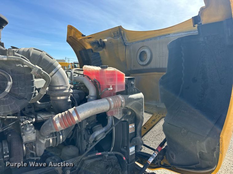 image for item EK0591 2020 Kenworth T680 semi truck