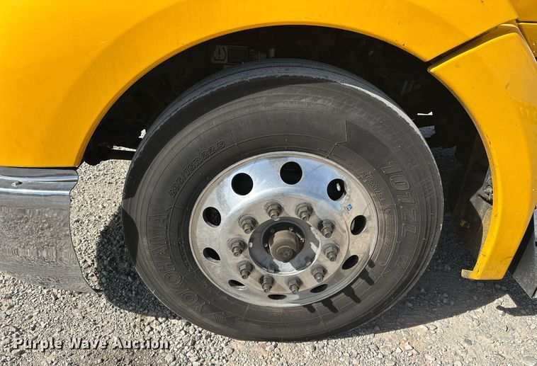 image for item EK0591 2020 Kenworth T680 semi truck