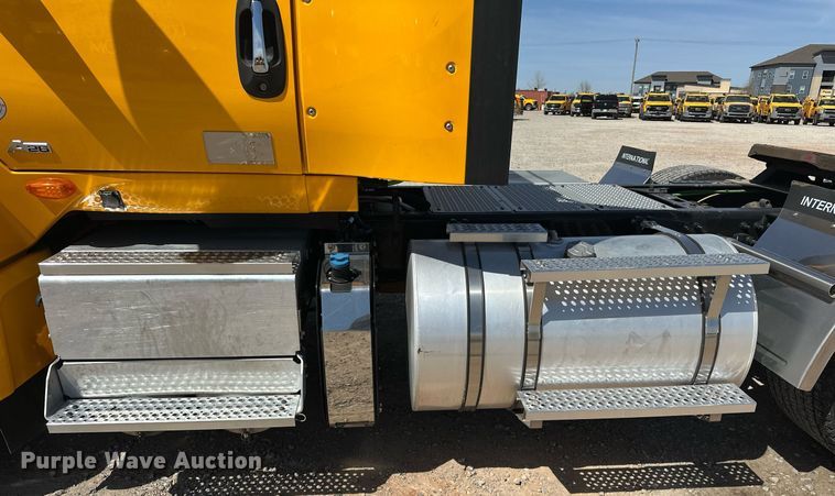 image for item EK0592 2021 International LT625 6X4 semi truck