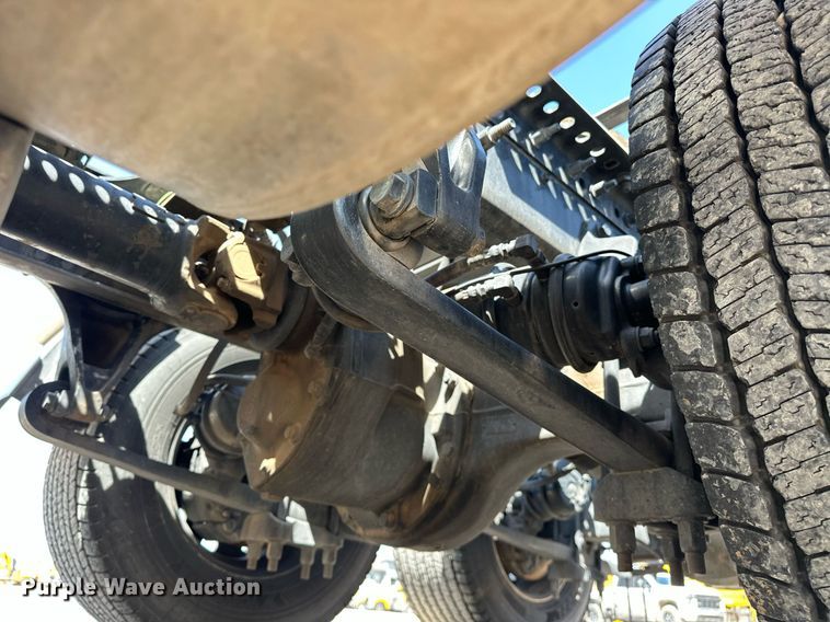 image for item EK0592 2021 International LT625 6X4 semi truck