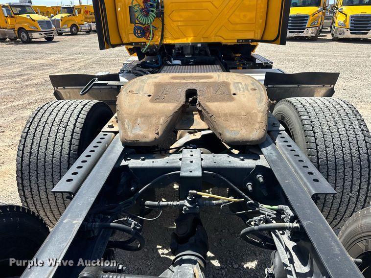 image for item EK0592 2021 International LT625 6X4 semi truck