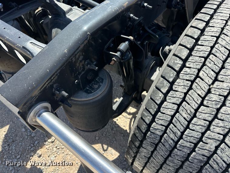 image for item EK0592 2021 International LT625 6X4 semi truck