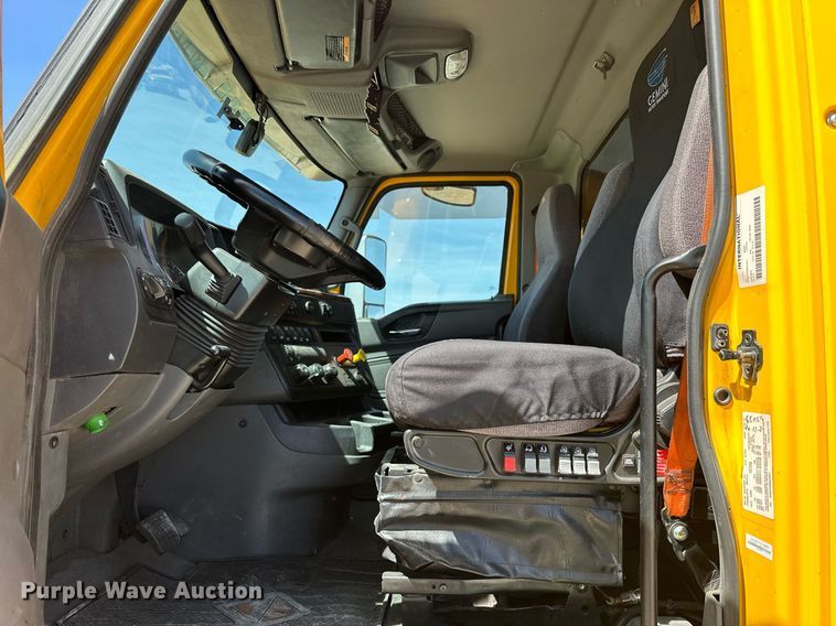 image for item EK0592 2021 International LT625 6X4 semi truck