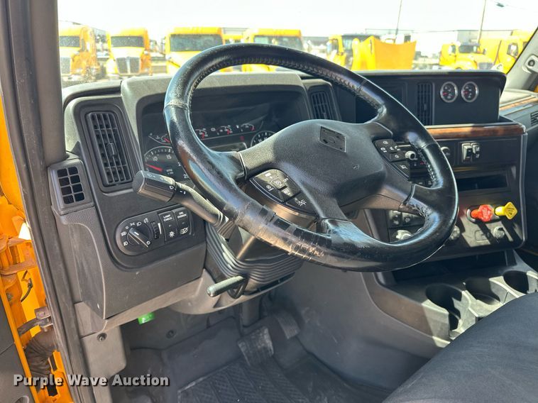 image for item EK0592 2021 International LT625 6X4 semi truck