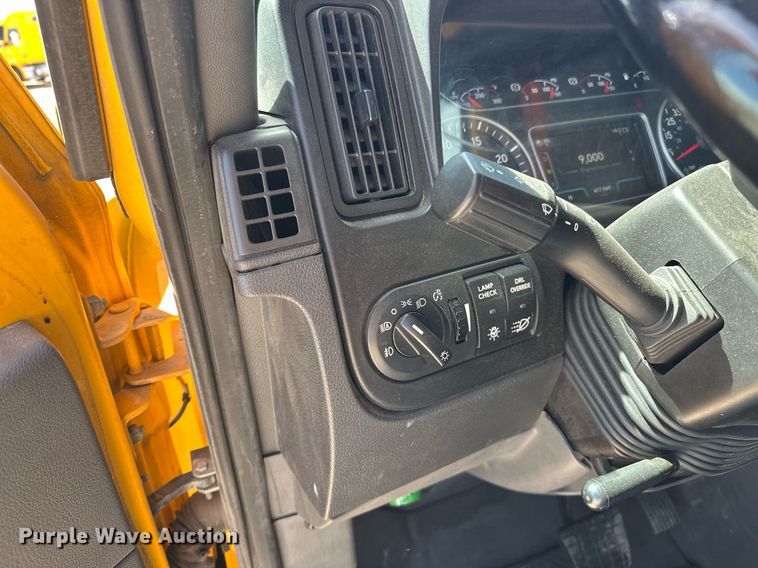 image for item EK0592 2021 International LT625 6X4 semi truck