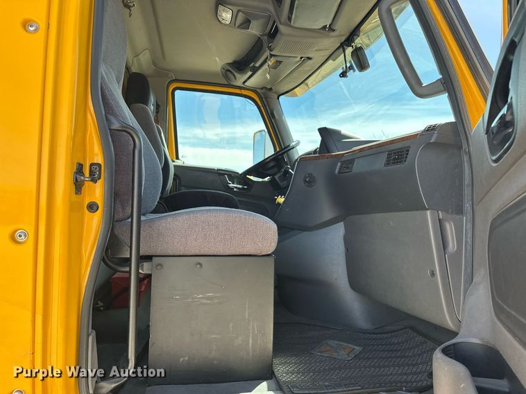 image for item EK0592 2021 International LT625 6X4 semi truck