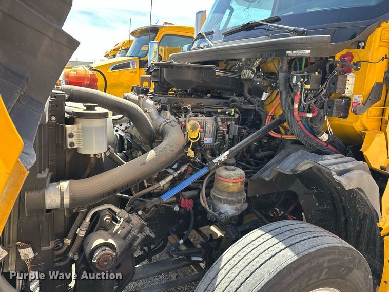 image for item EK0592 2021 International LT625 6X4 semi truck