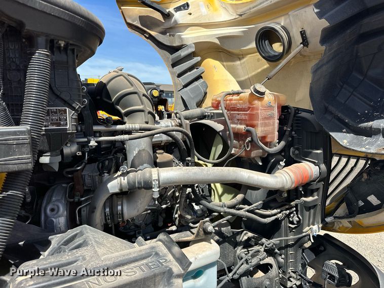 image for item EK0592 2021 International LT625 6X4 semi truck