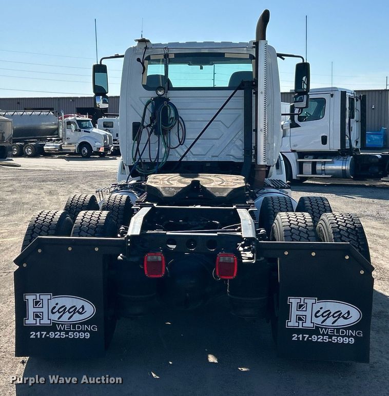 image for item EK2732 2015 International 8600 SBA semi truck